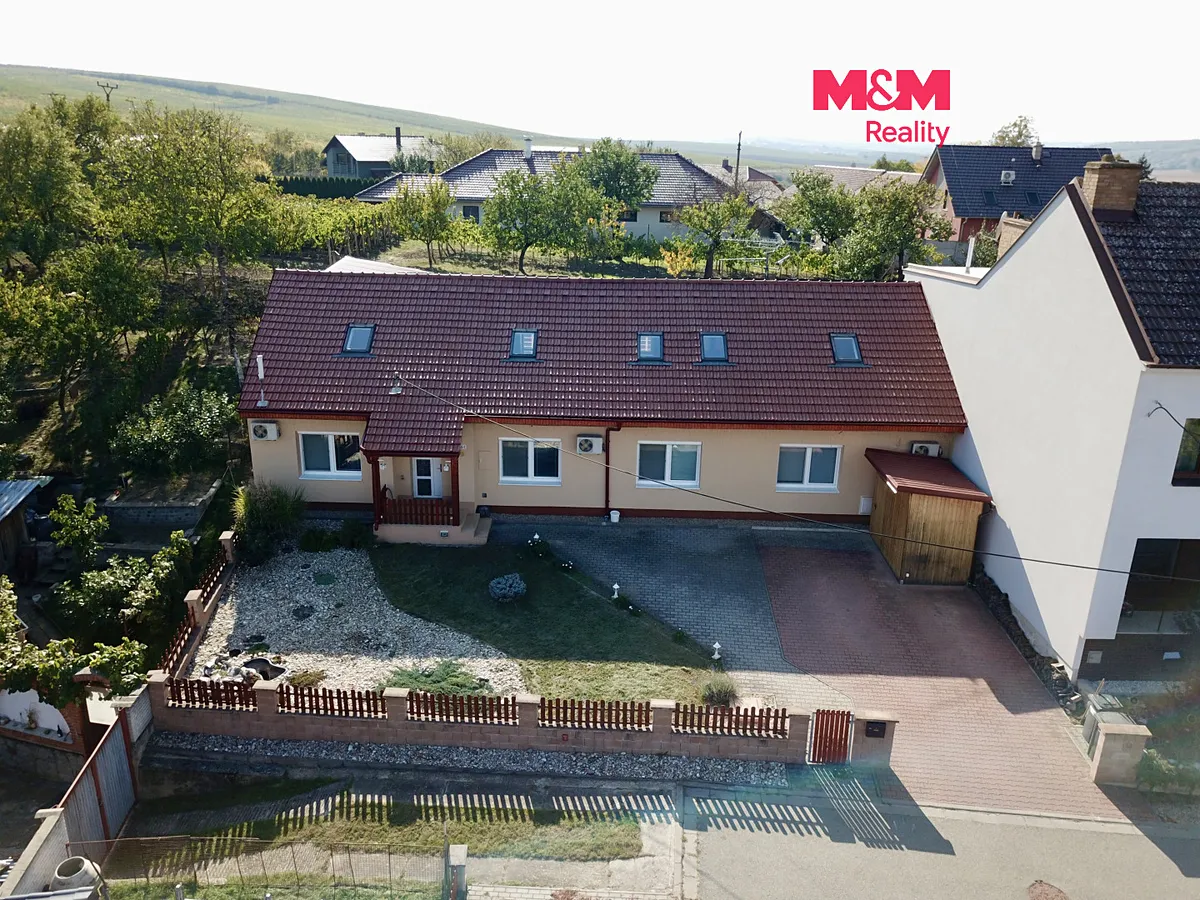 Prodej rodinného domu 350 m², pozemek 574 m²